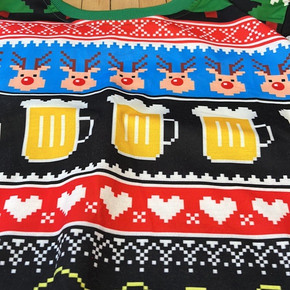 Men’s Xmas graphic long-sleeve shirt, EUC Approx size large * see note - Picture 4 of 6